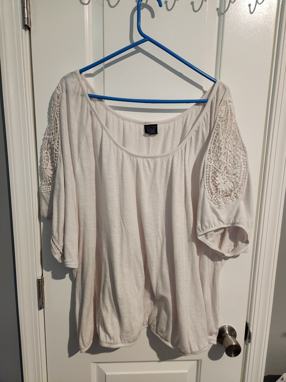 Faded Glory Cream Scoop Neck Top with Crochet Sleeve Detail